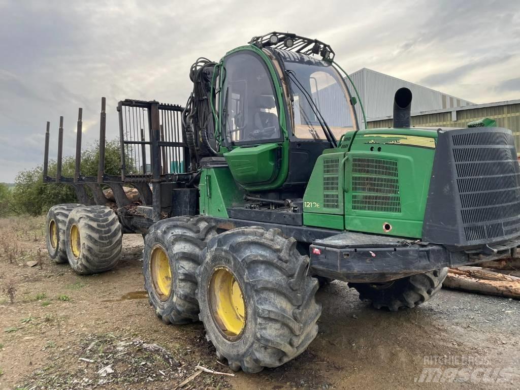 John Deere 1210 E Udkørselsmaskiner