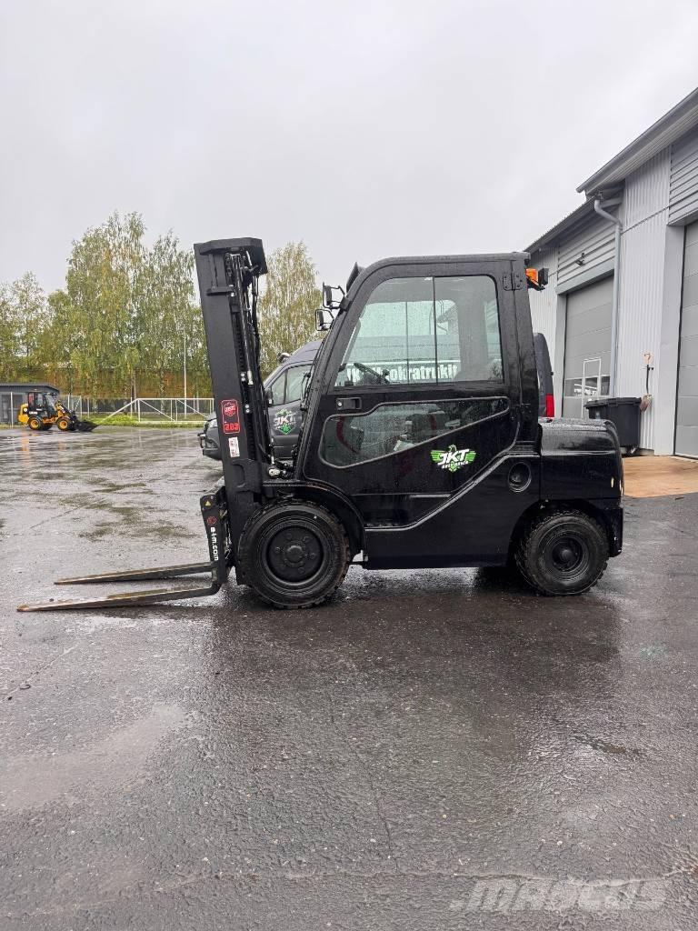 Toyota 02-8 FDF 30 Diesel gaffeltrucks