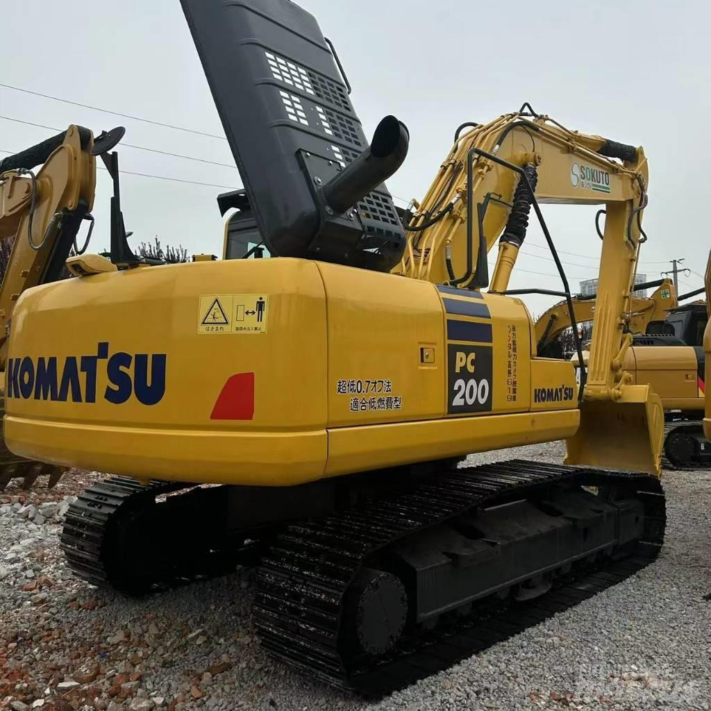 Komatsu 200-8 Gravemaskiner på larvebånd