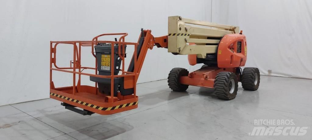 JLG 450 AJ Bomlifte med knækarm