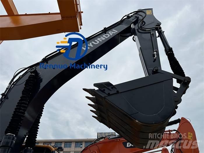 Hyundai R220-9S Gravemaskiner på larvebånd