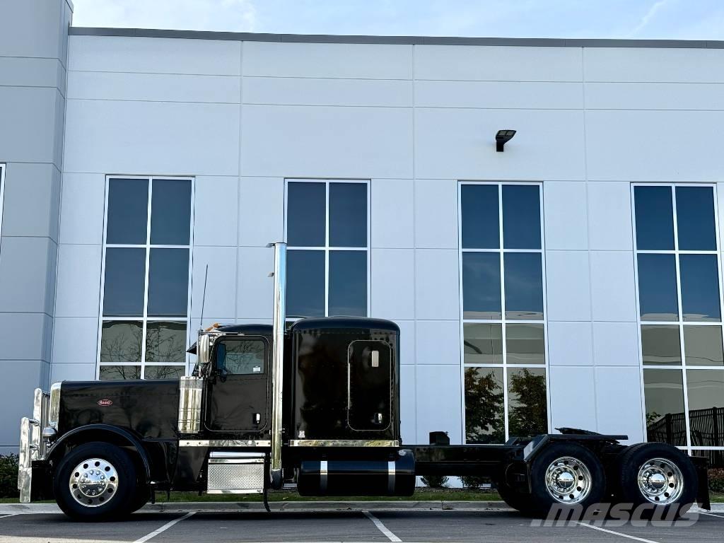 Peterbilt 389 PRIDE Trækkere