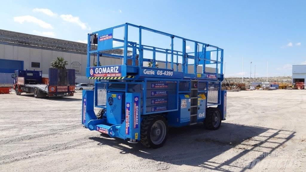 Genie GS 4390 RT Saxlifte