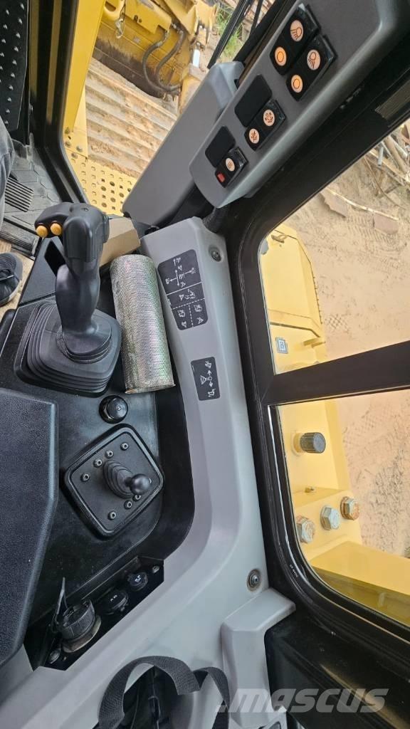 CAT D 6 T LGP Bulldozer på larvebånd