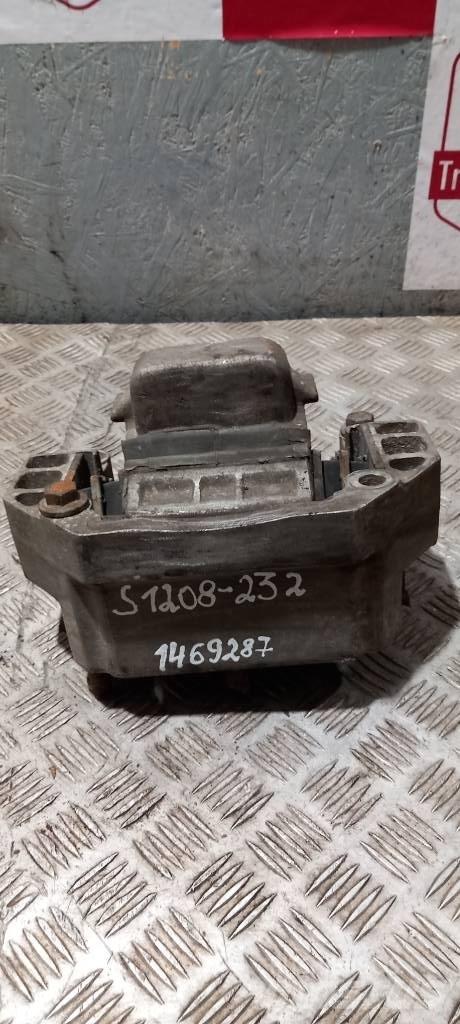 Scania 94 D.    1469287 Chassis og suspension