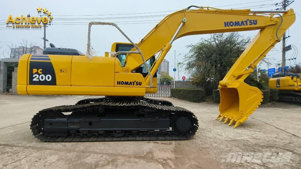 Komatsu PC 200 Gravemaskiner på larvebånd