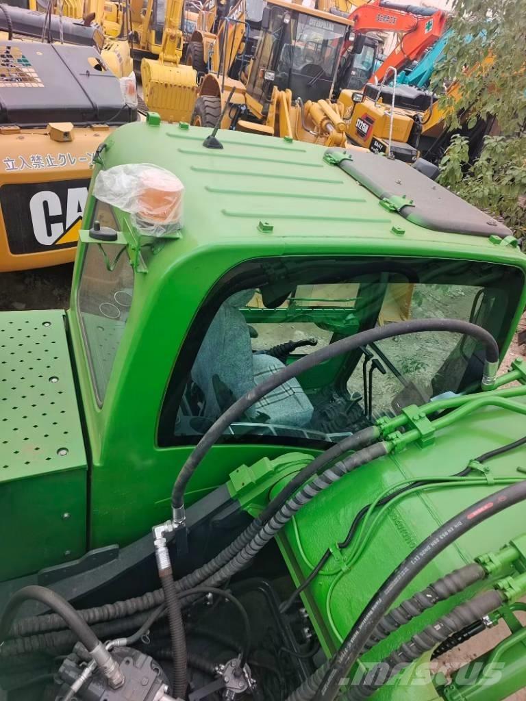 Hyundai R 305 LC-9T Gravemaskiner på larvebånd