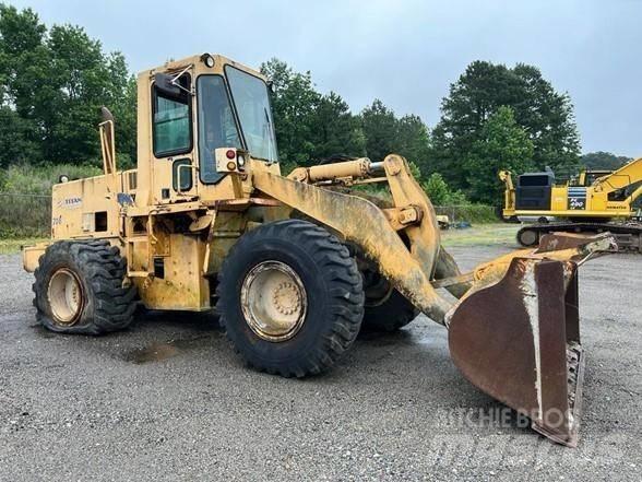 Komatsu WA 320-1 Læssemaskiner på hjul