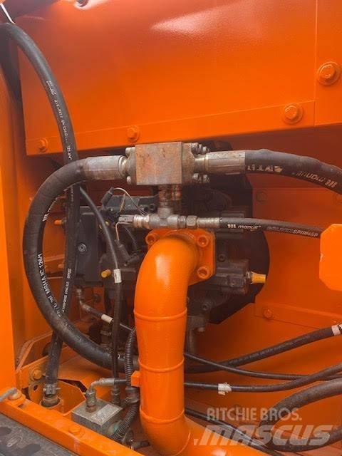 Doosan DX 180 LC Gravemaskiner på larvebånd