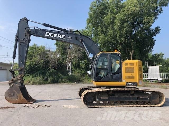 DEERE 245G LC Gravemaskiner på larvebånd