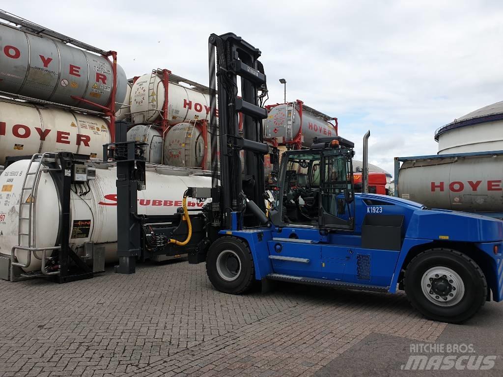 Kalmar DCG1700-12, Gaffeltruck til containerhåndtering