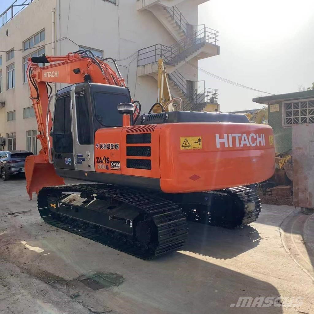 Hitachi EX 200-5 Gravemaskiner på larvebånd