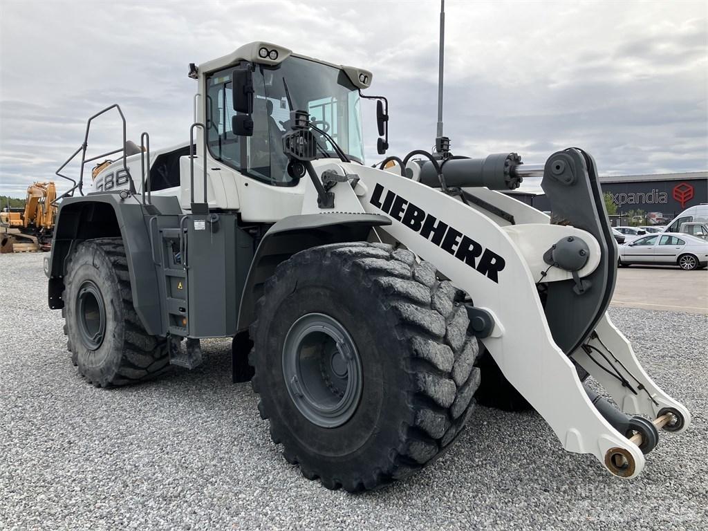 Liebherr L586 Xpower Læssemaskiner på hjul