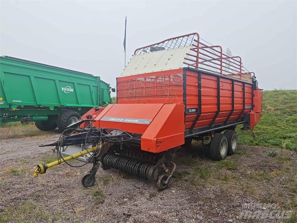 Deutz-Fahr E390 Selvlæssende vogne