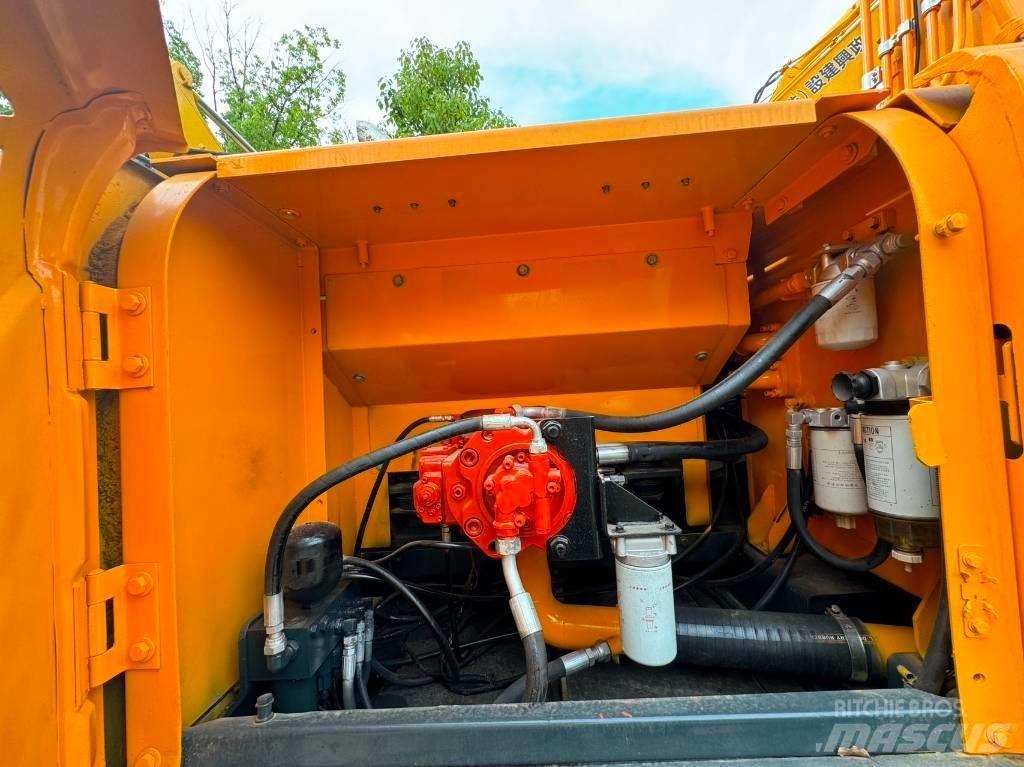 Hyundai 305LC-9S Gravemaskiner på larvebånd