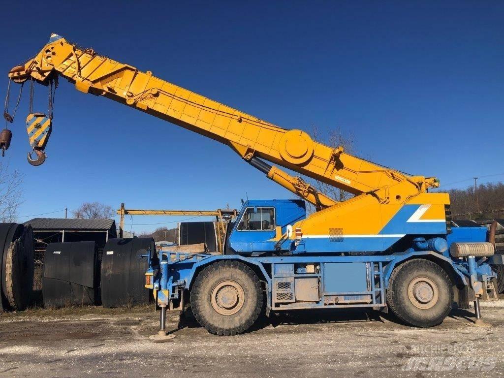 Kobelco RK 450 Kraner til hårdt terræn