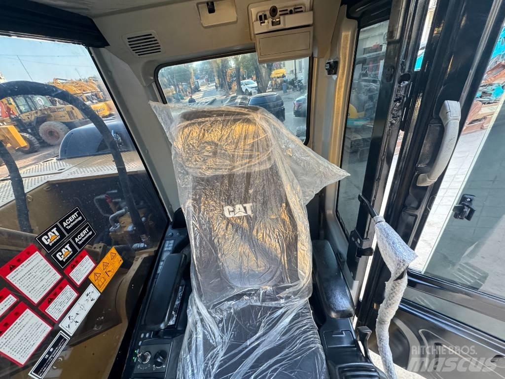 CAT 330D2L Gravemaskiner på larvebånd
