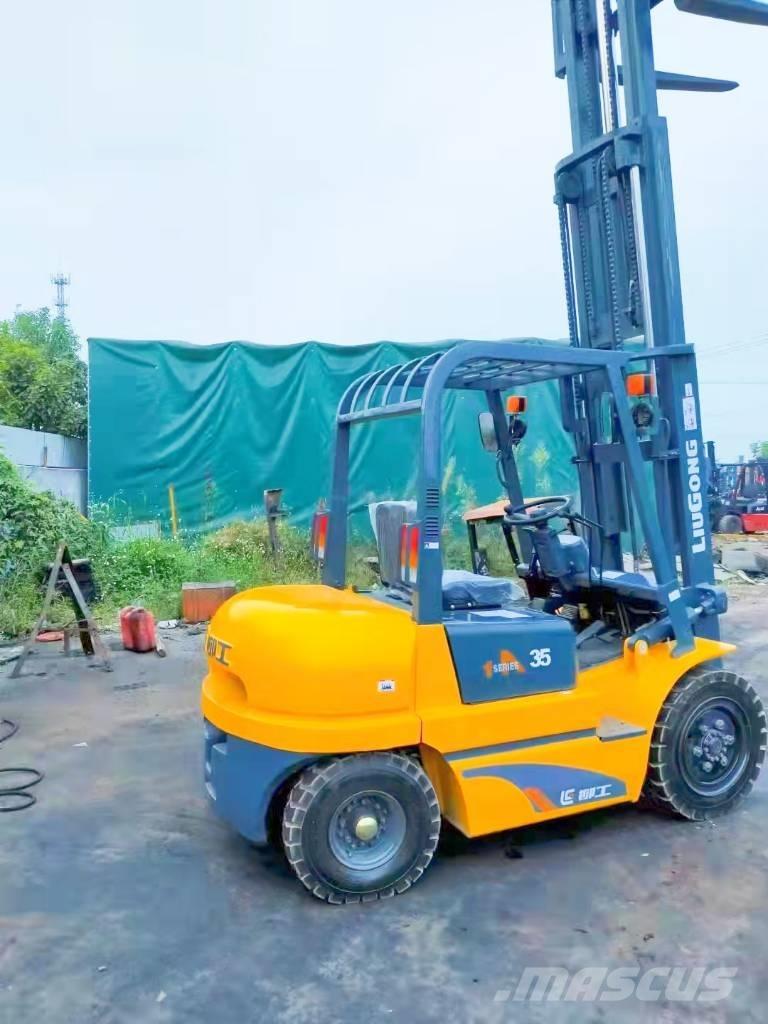 LiuGong CPC 35 Diesel gaffeltrucks