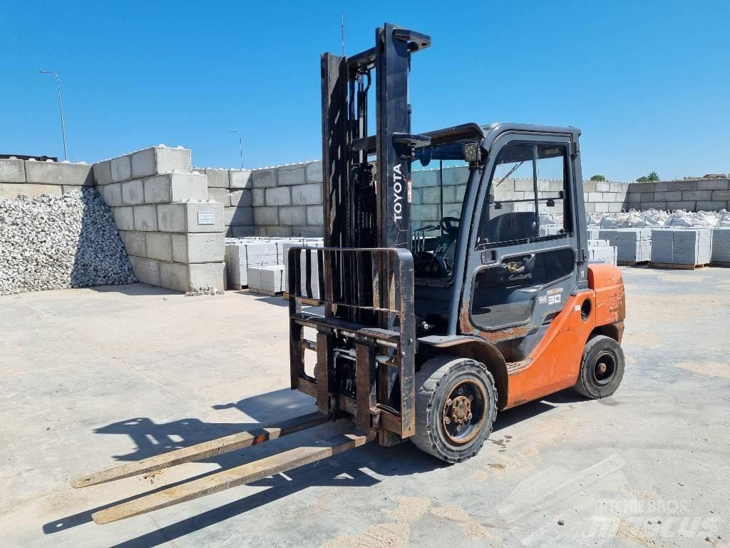 Toyota 02-8 FD F 30 Diesel gaffeltrucks