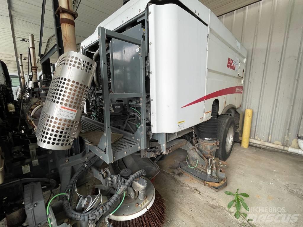 UD 3300 Fejebiler