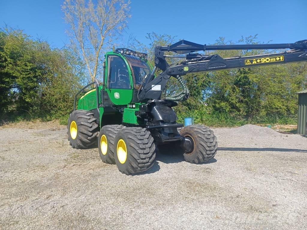 John Deere 1070e Skovningsmaskiner