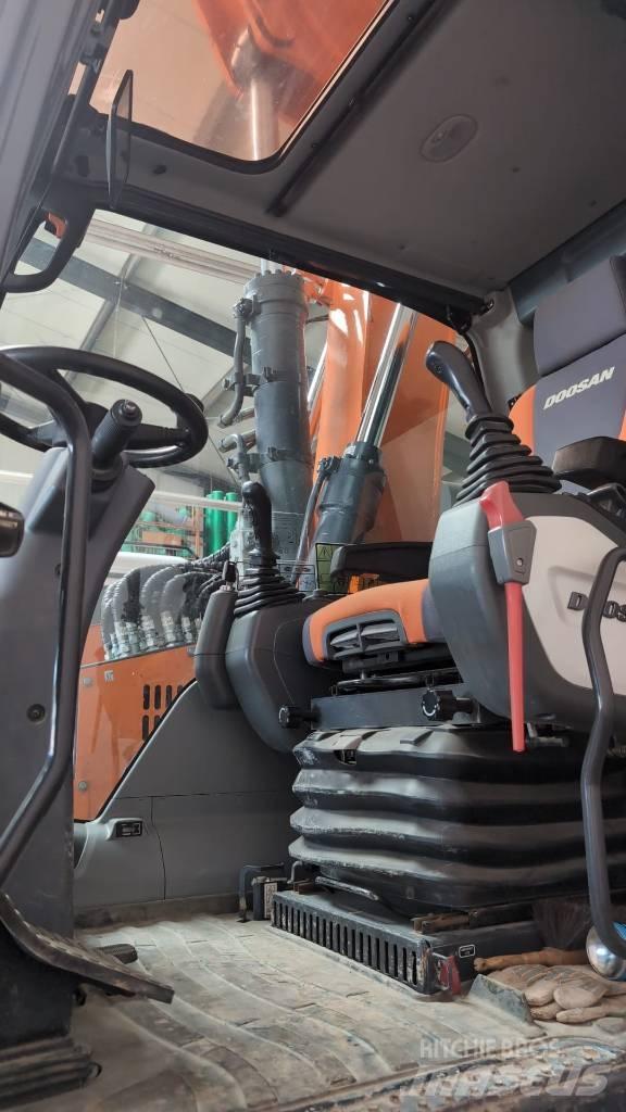Doosan DX 165 W Gravemaskiner på hjul