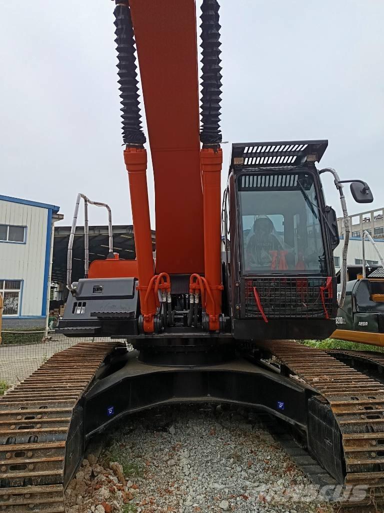Hitachi ZX 350 H Gravemaskiner på larvebånd