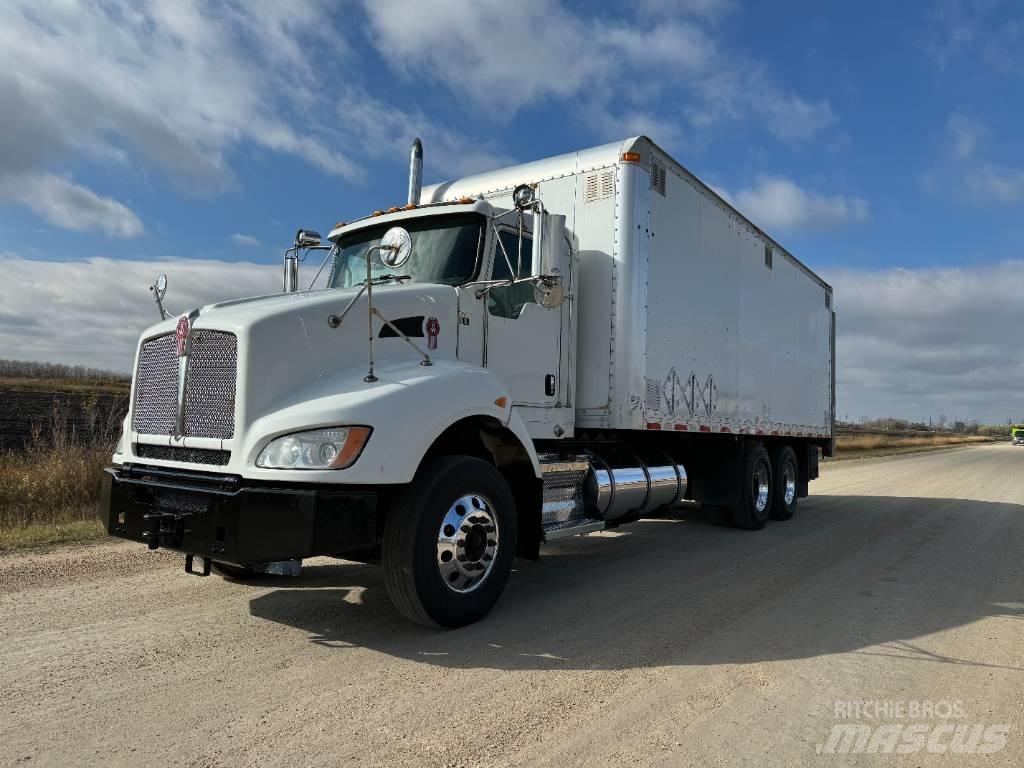 Kenworth T 440 Fast kasse