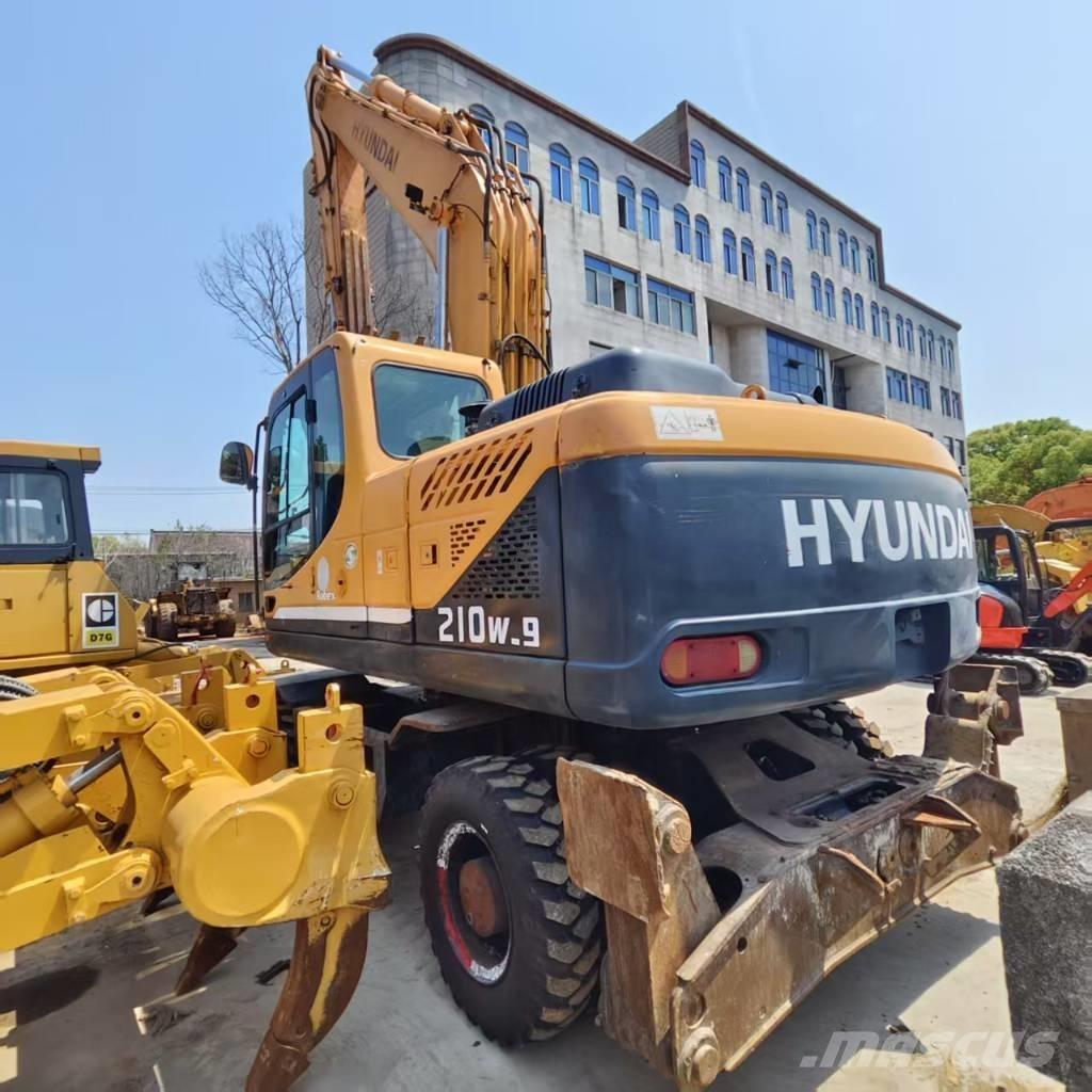 Hyundai R210W-9 Gravemaskiner på hjul
