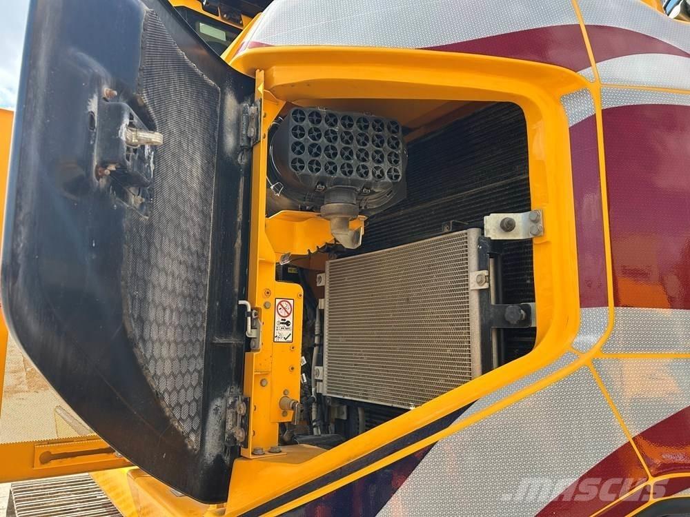 JCB 245XR Gravemaskiner på larvebånd