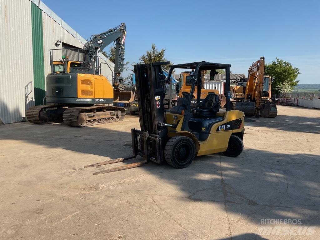 CAT DP30NT Diesel gaffeltrucks