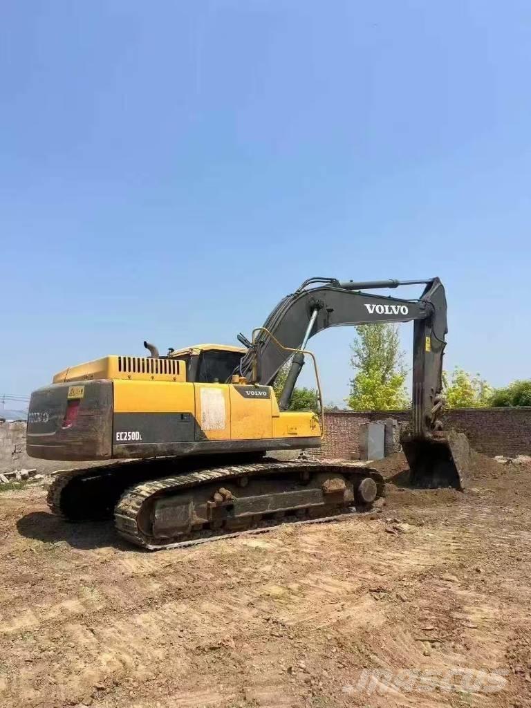 Volvo EC 250 D L Gravemaskiner på larvebånd