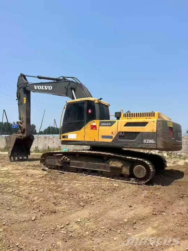 Volvo EC 250 D L Gravemaskiner på larvebånd