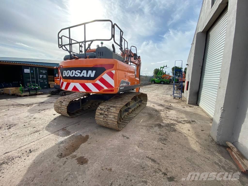 Doosan DX 160 LC Gravemaskiner på larvebånd
