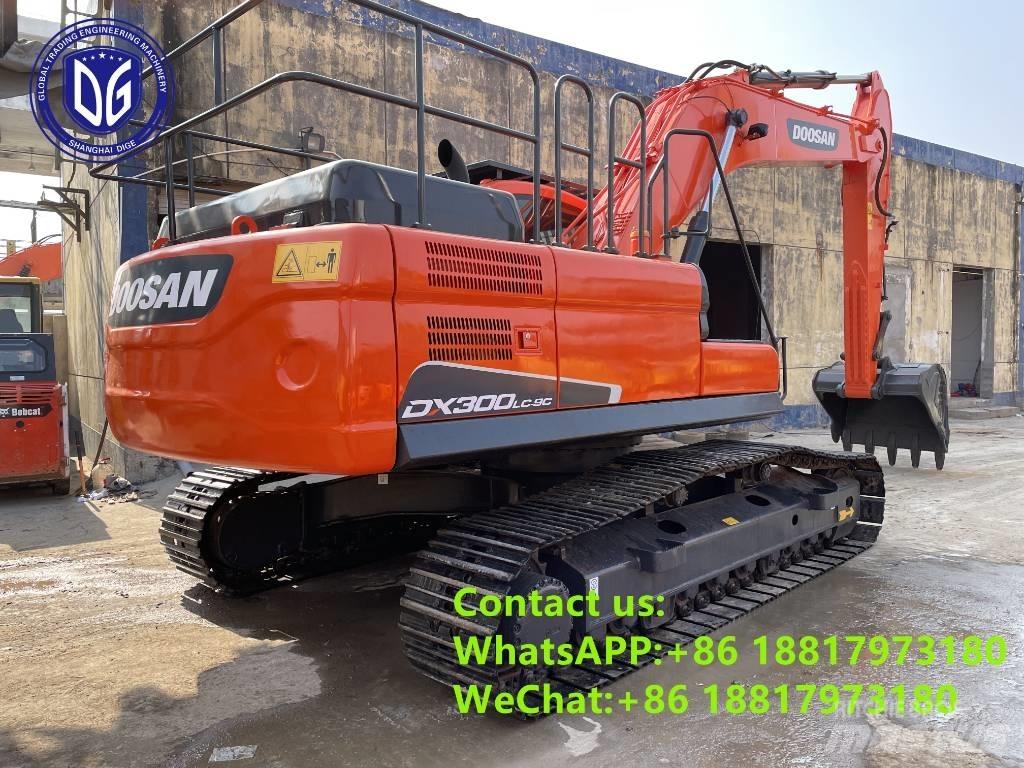 Doosan DX 300 LC Gravemaskiner på larvebånd