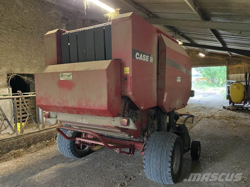 Case IH RBX 452 Rundballe-pressere