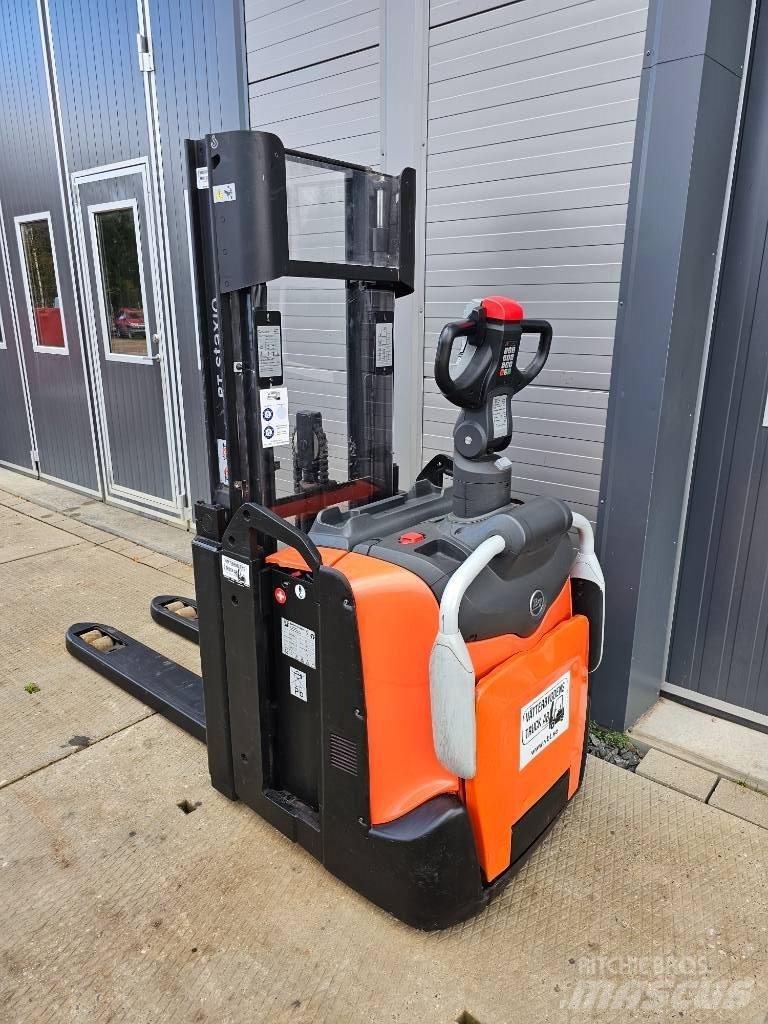 BT SPE 200 D 2500mm Gaffelstabler med gående fører