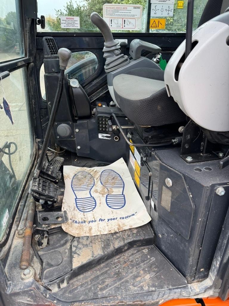 Hitachi zx26 Minigravemaskiner