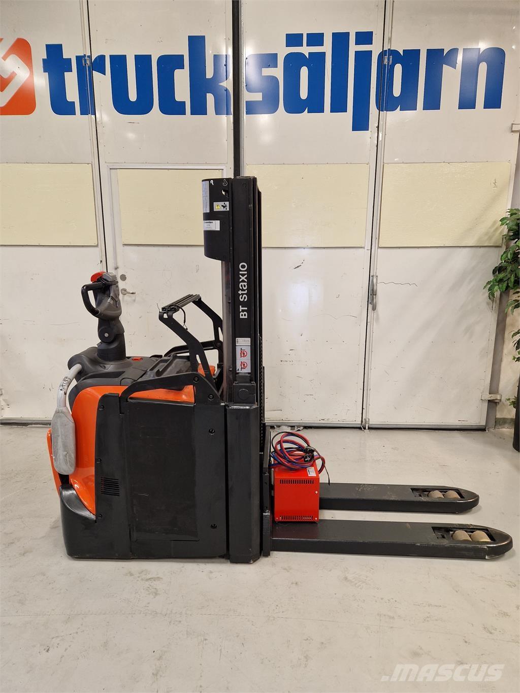 Toyota SPE200D Selvkørende stablere