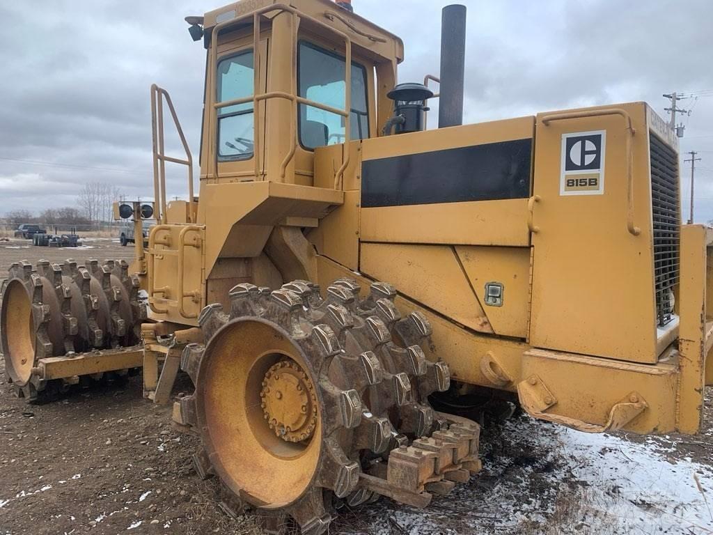 CAT 815 B Jordvibrationstromler