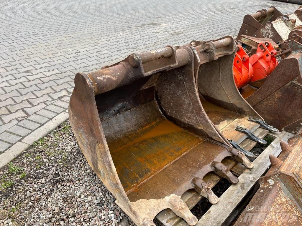 Liebherr A 910 Comp Gravemaskiner på hjul