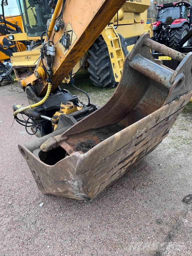 JCB 220LC Engcon RT Gravemaskiner på larvebånd