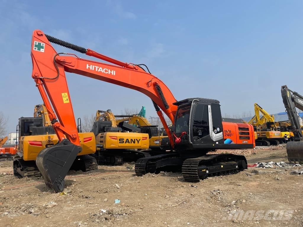 Hitachi ZX 240 Gravemaskiner på larvebånd