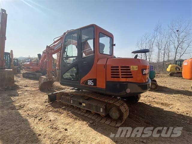 Doosan DX80 Midi-gravemaskiner 7t - 12t