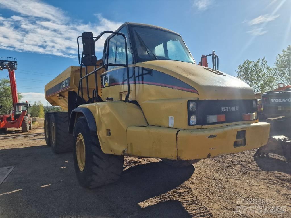 CAT 725 Terrængående lastbiler