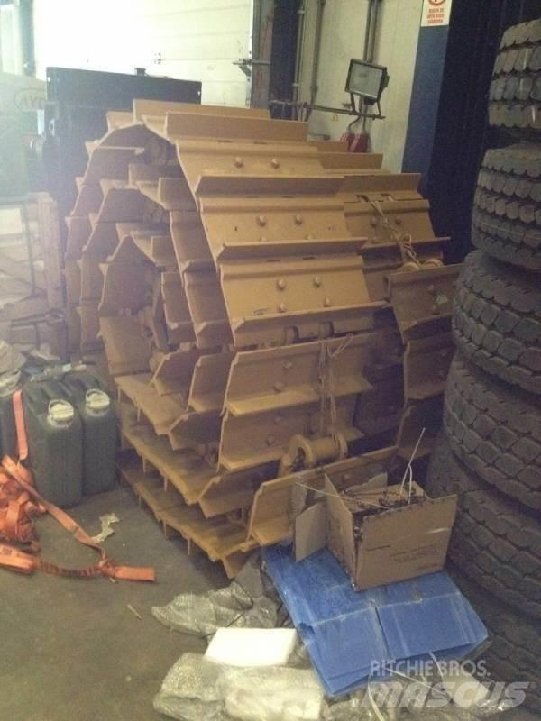 CAT D7G TRACK CHAINS Chassis og suspension