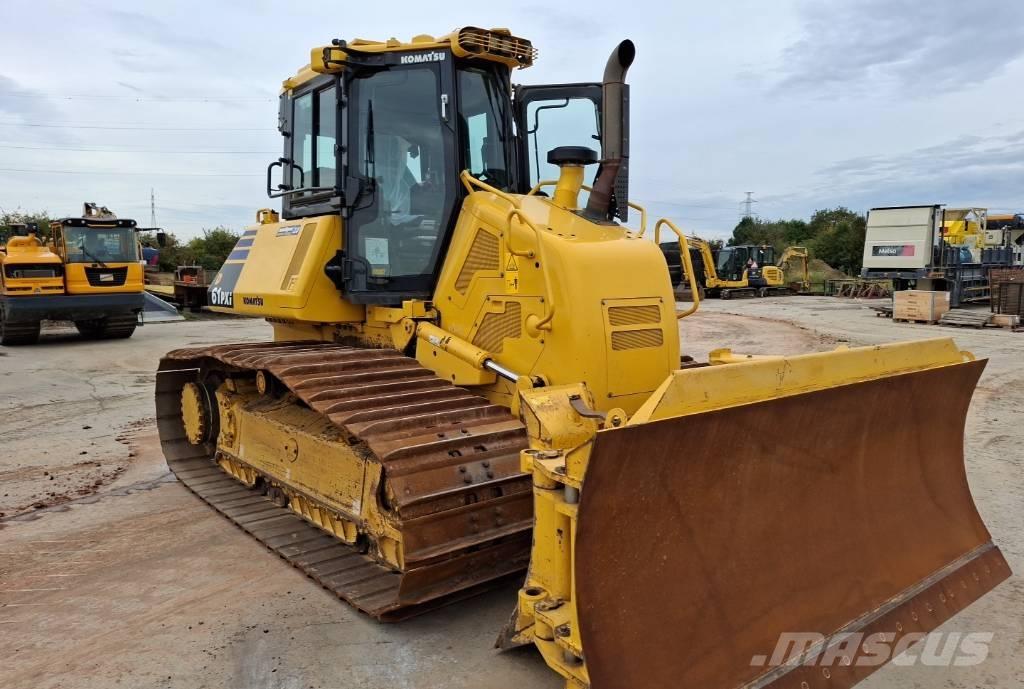 Komatsu D61PXI-24E0 Bulldozer på larvebånd