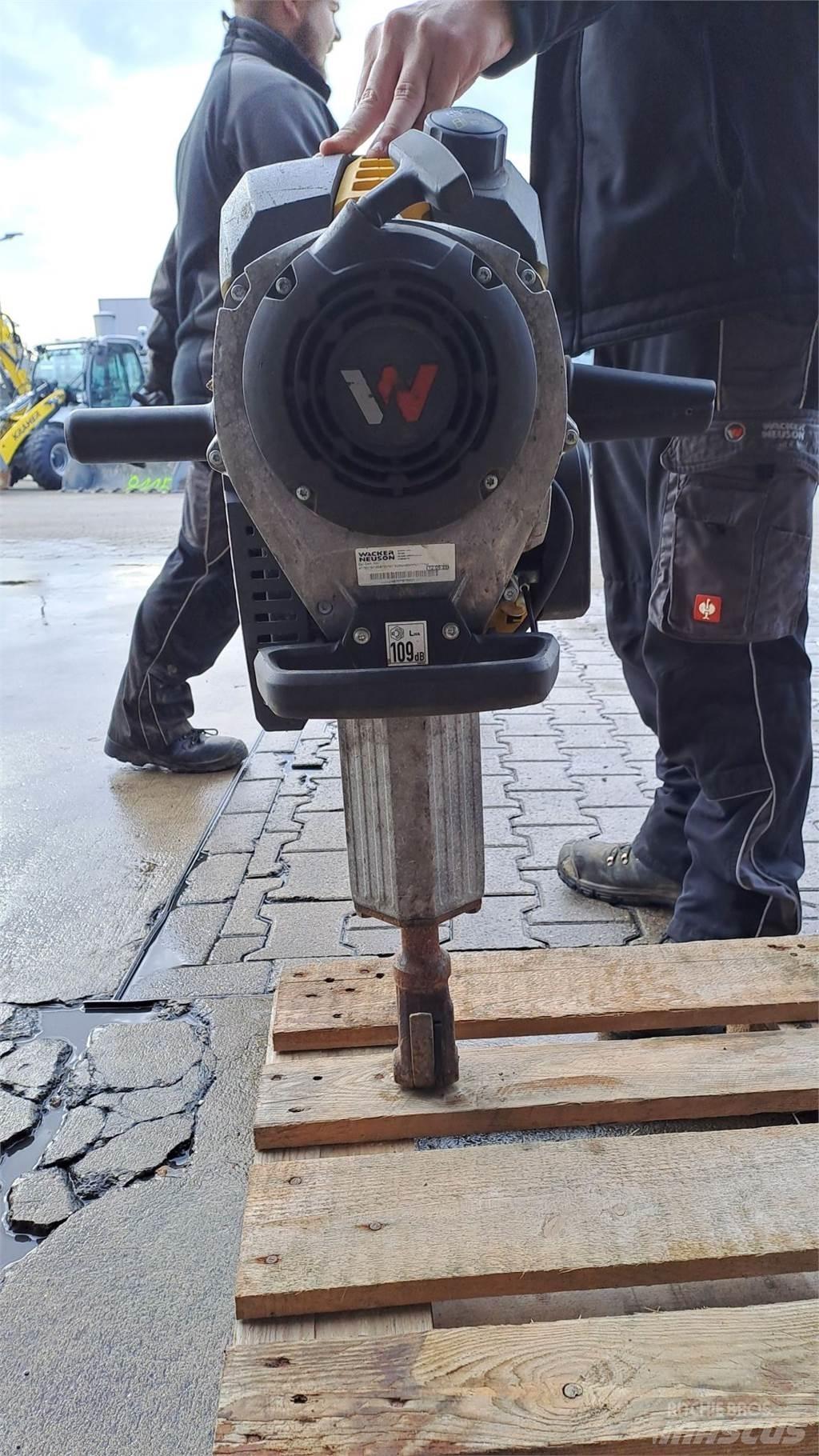 Wacker Neuson BH55 Stampere
