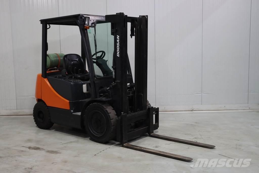 Doosan G25E-5 LPG gaffeltrucks