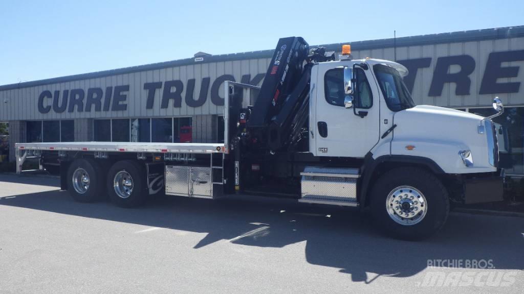 Freightliner 114 SD Lastbil med kran